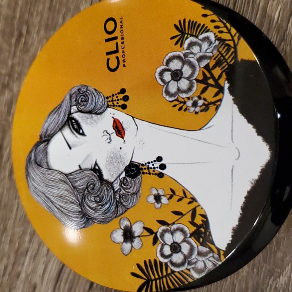 Clio art blusher